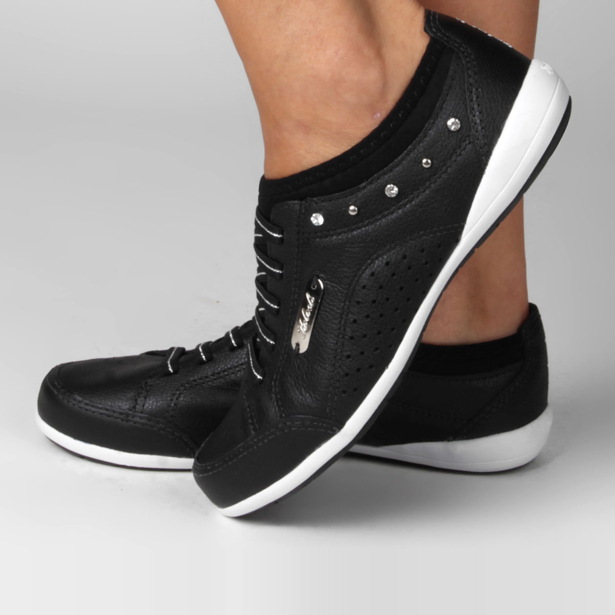 tenis couro kolosh strass