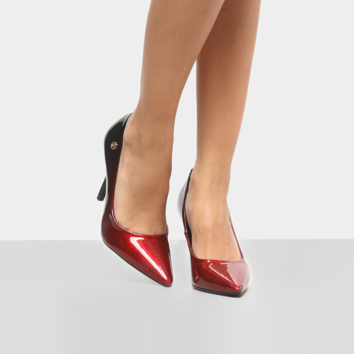 sapato scarpin vizzano vermelho