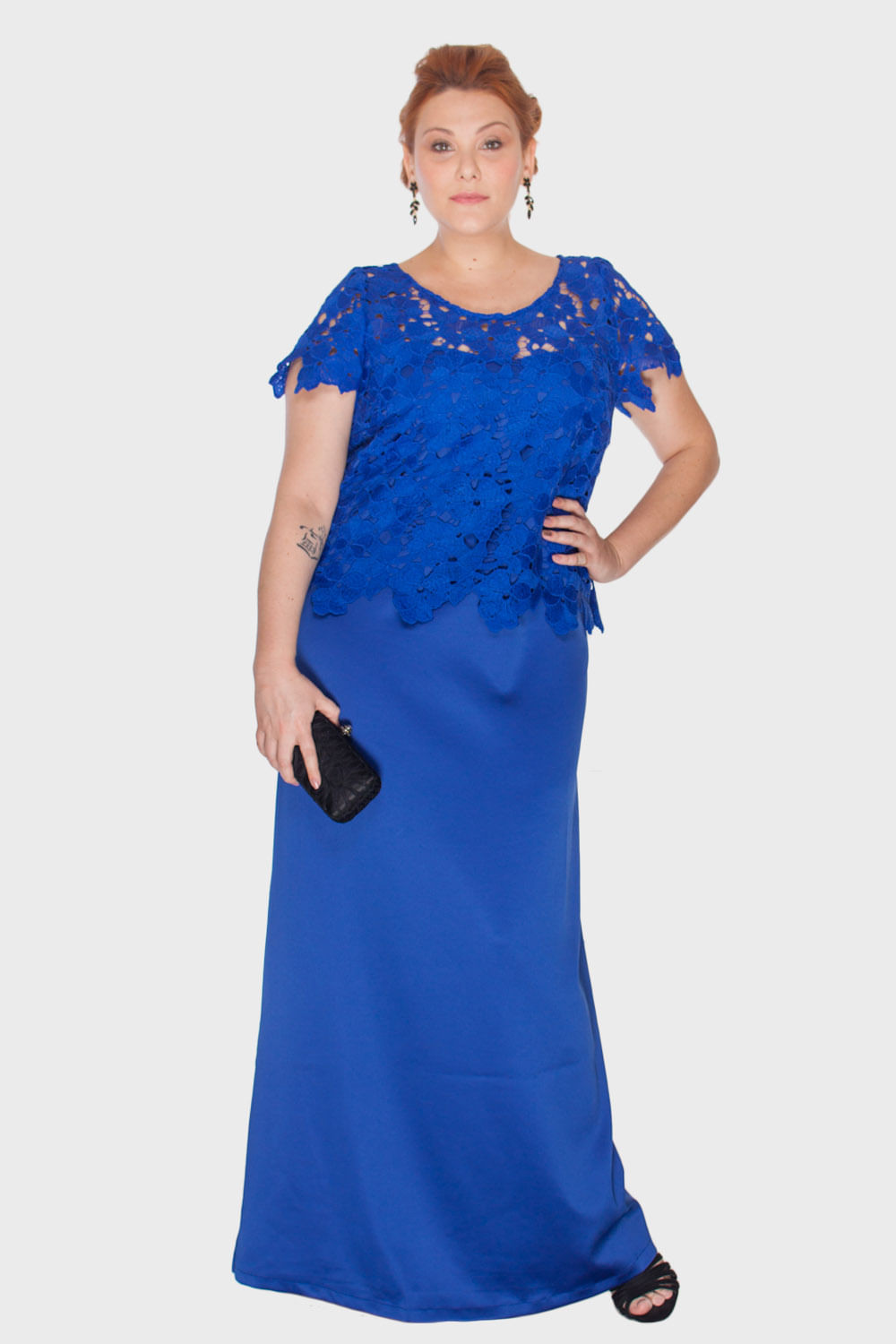 vestido longo de renda plus size